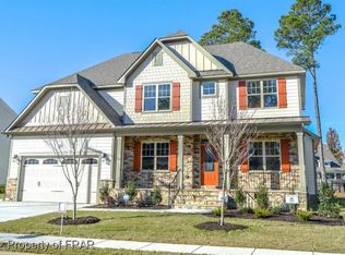 2611 Thorngrove Ct, Fayetteville, NC 28303