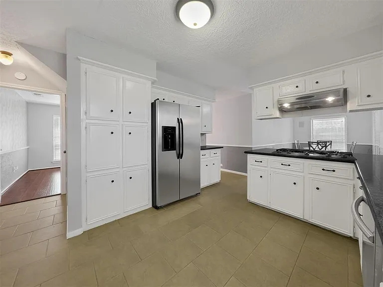 12406 Sarti St — Photo 10