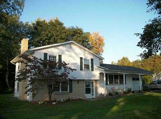 42 Kartes Dr, Rochester, NY 14616