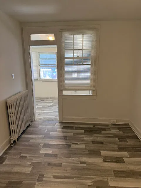 3 bed, 1.5 bath, 1240 sqft, $3,700 — Photo 3