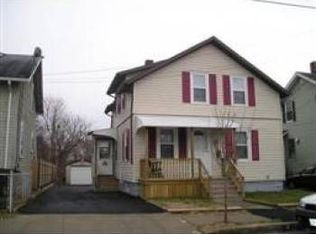 15 Hedge St, Fairhaven, MA 02719