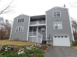 13 Reality Rd, Oxford, CT 06478