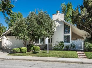 23846 Rotunda Rd, Santa Clarita, CA 91355