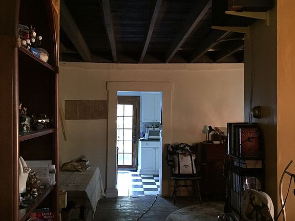 Living room/common area