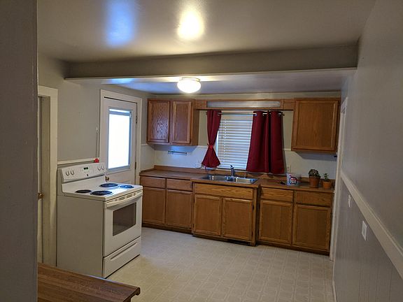 2nd image of 807 E Easterday Ave