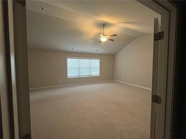 408 Elkhorn Glen Ct — Photo 10