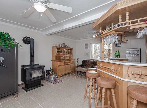 4th image of 557 Mountvista Dr