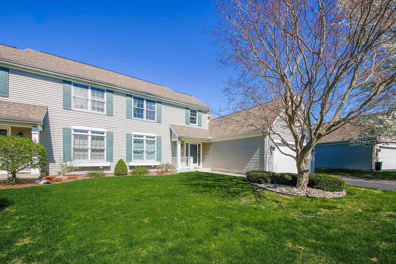 7914 Kilmory Cir photo 1