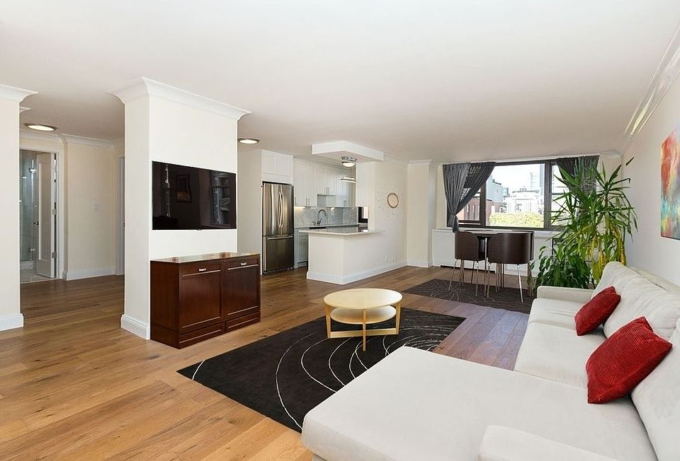 1st image of 631 Hudson St #7L