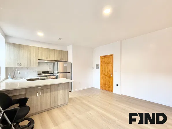 285 Smith Street #1, photo 2