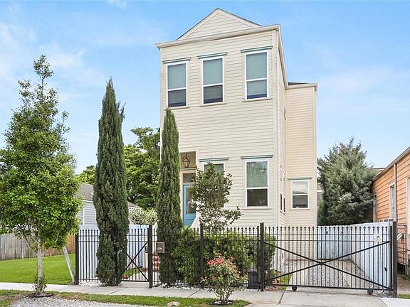 2nd image of 3512 Loyola Ave