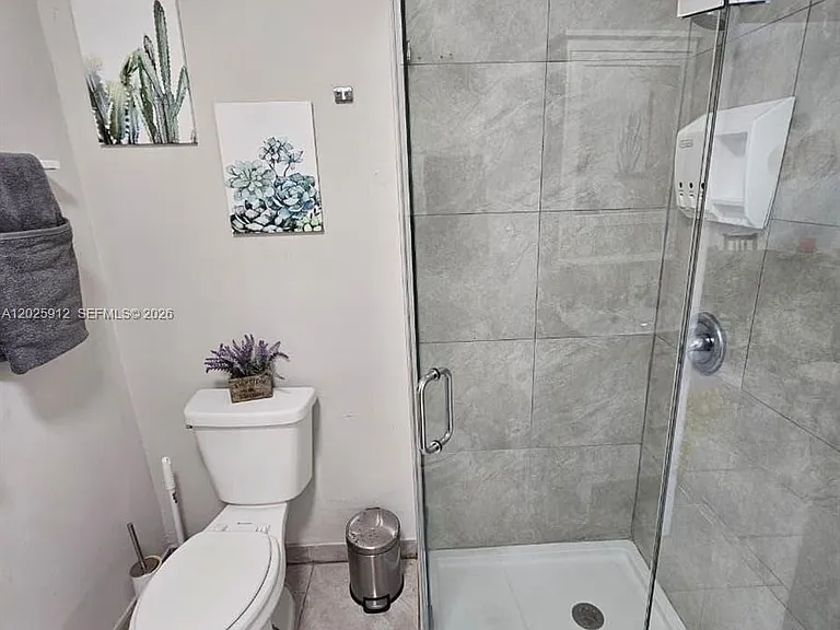 2224 SW 11th St #3 — Photo 10