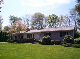 16 Juniper Rd, Newtown, CT 06470