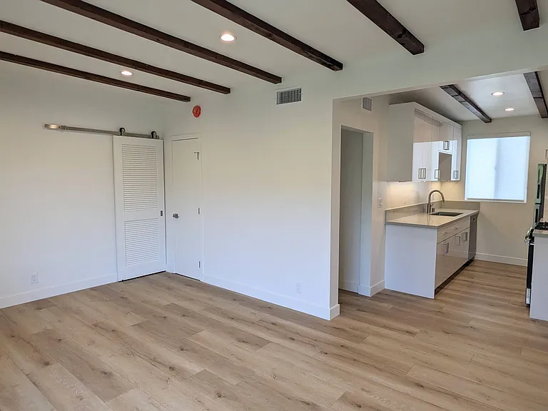 1333 Brockton Ave #6 — Photo 9