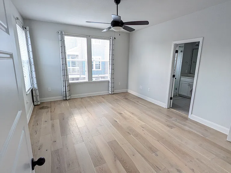 10208 Cienega Cv — Photo 14