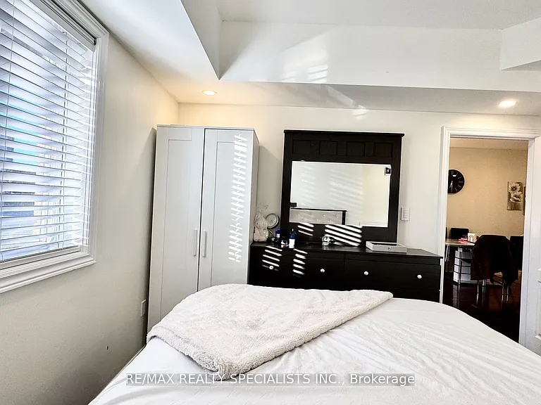 4016 Kilmer Dr #112 — Photo 36