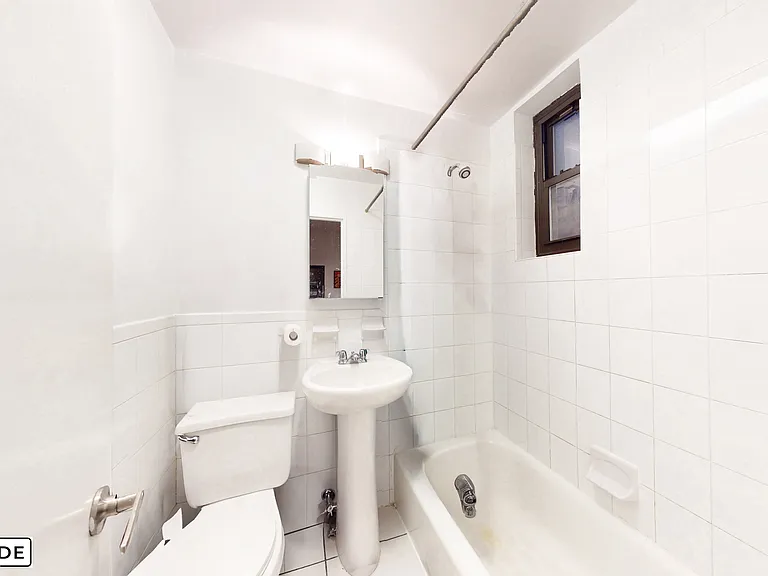328 E 93rd St #D — Photo 4