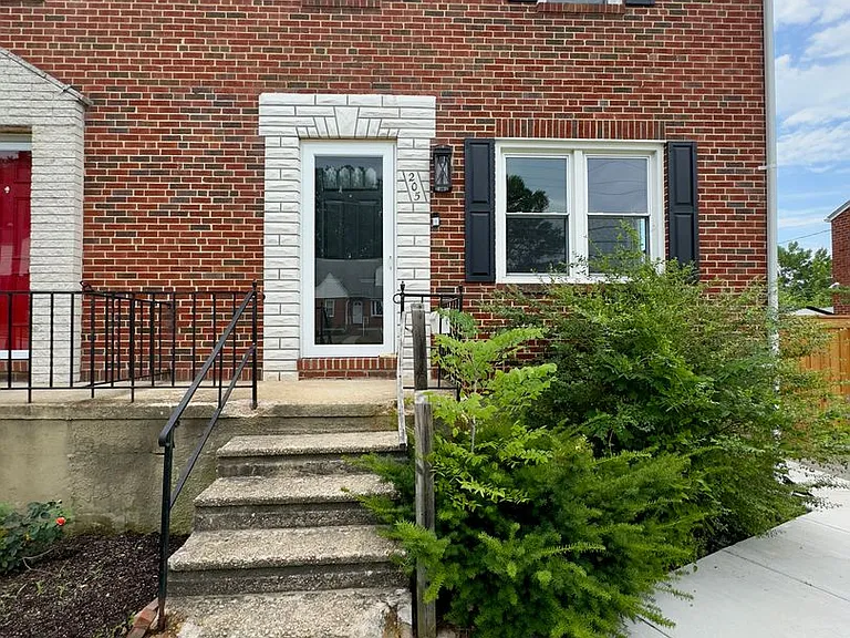205 Sipple Ave — Photo 26