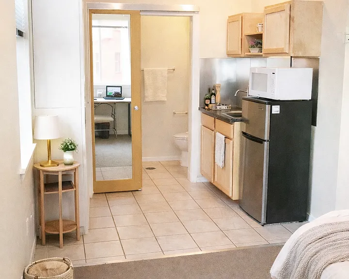 Affordable Studios on Cap Hill! — Photo 20