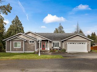 675 Maplewood Loop, Oak Harbor, WA 98277