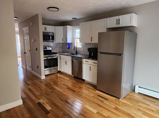 198 Sunbury St, Providence, RI 02908