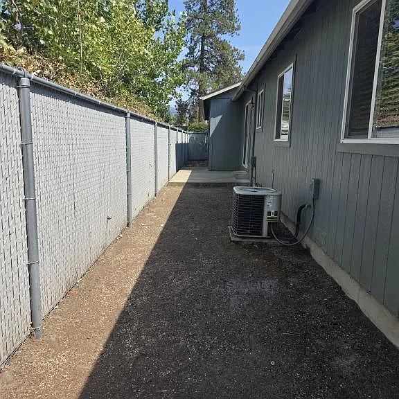 810 SW Oak St — Photo 14