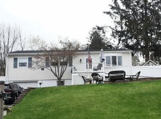 39 Summit Rd, Hamburg, NJ 07419