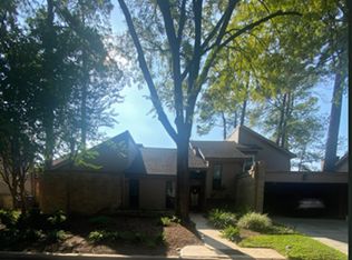 179 Old Bridge Lk, Houston, TX 77069