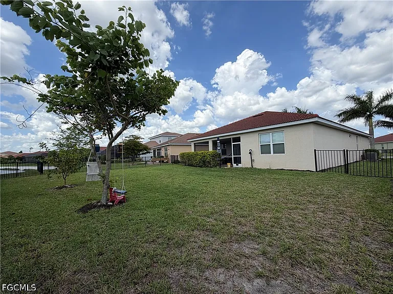 3202 Birchin Ln — Photo 21