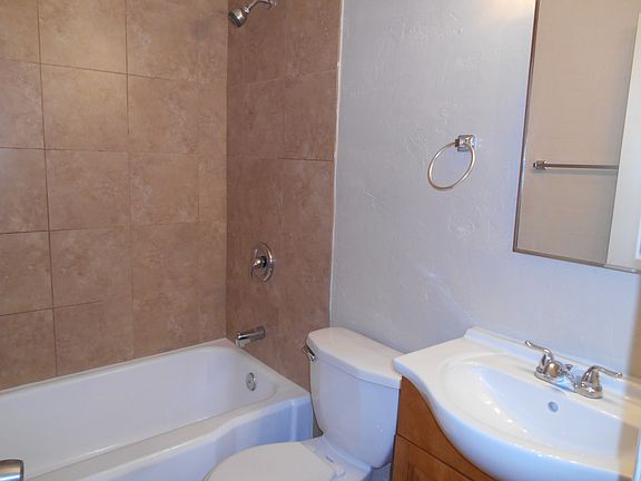 3rd image of 2111 W 94th Pl