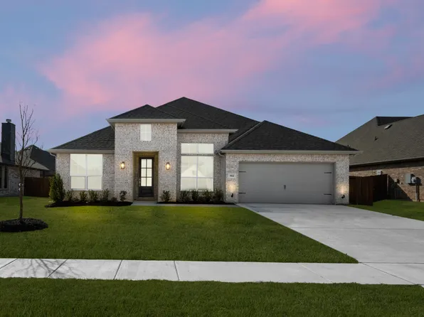 904 Meadow View Dr, Cleburne, TX 76033