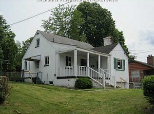 926 Meadow Dr, South Charleston, WV 25309