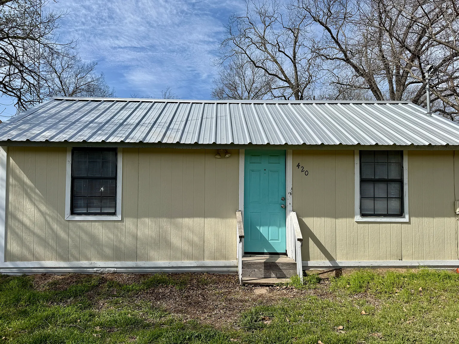 3 bed, 1064 sqft, $1,700 — Photo 2