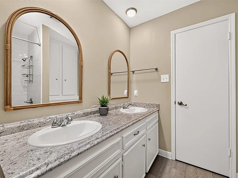 23011 Fox Hunt Dr — Photo 36