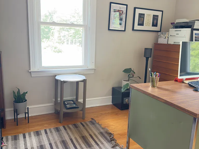 1104 Locust Ave — Photo 10