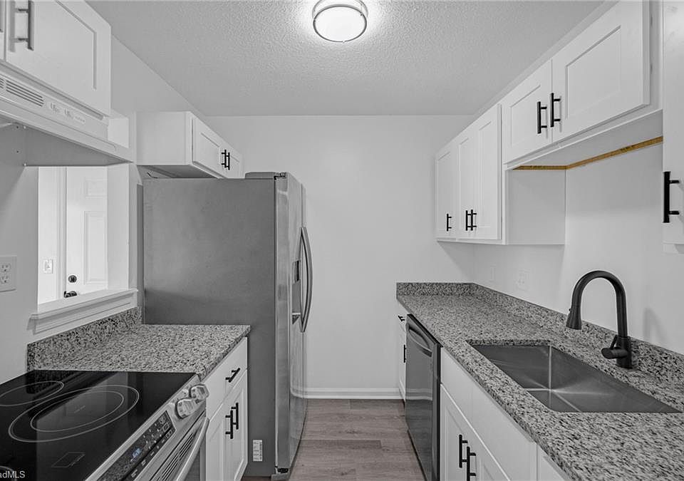 1st image of 504 Mystic Dr APT C