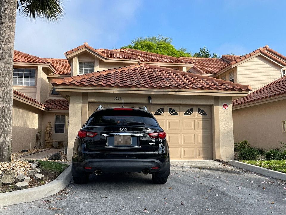 1st image of 10841 Cypress Glen Dr