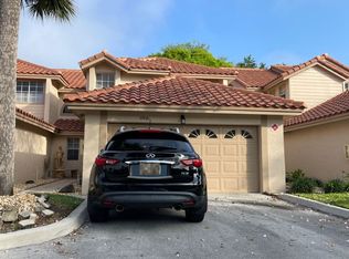 10841 Cypress Glen Dr, Pompano Beach, FL 33071