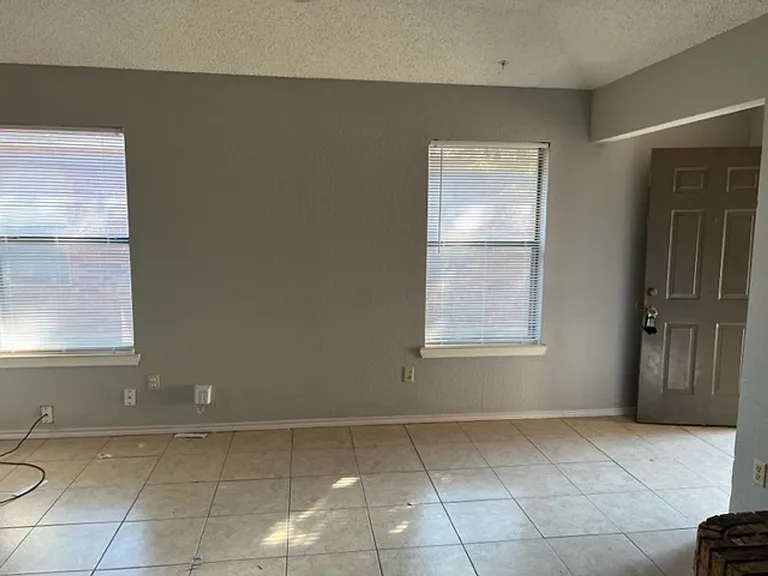 1712 San Rafael St — Photo 11
