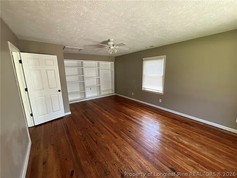 3963 Loufield Dr — Photo 11