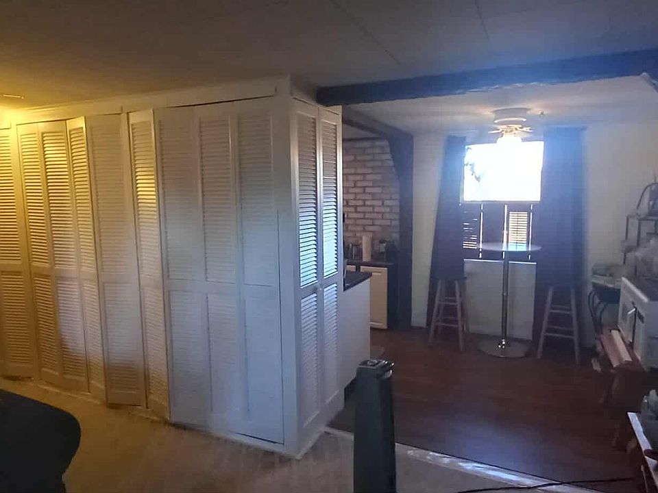 2nd image of 7221 Hopkins Rd