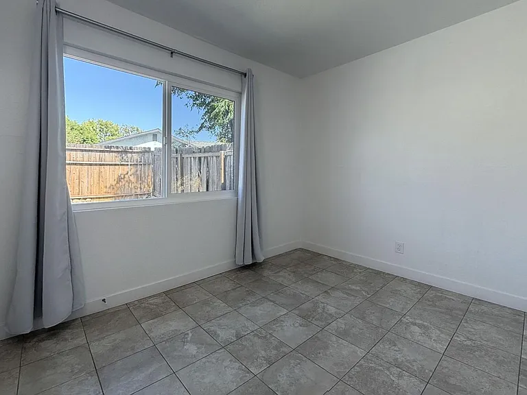 228 Janan Ct — Photo 11
