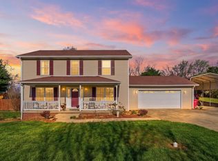 122 Raven Dr, Berea, KY 40403