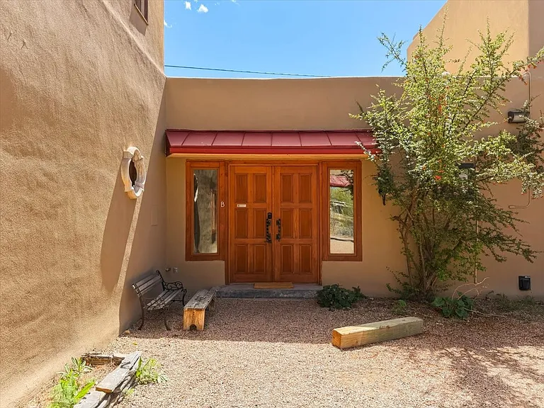 637 Alto St #B — Photo 9