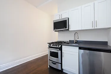 Rented by R New York