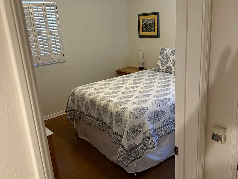 Guest bedroom 2