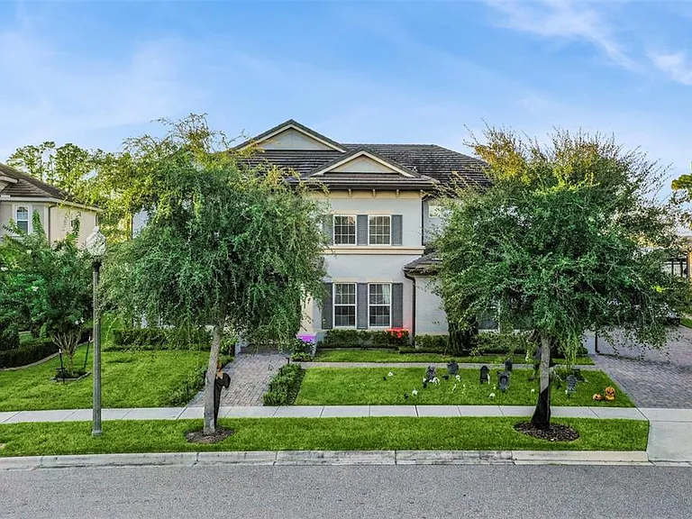 7556 John Hancock Dr — Photo 1