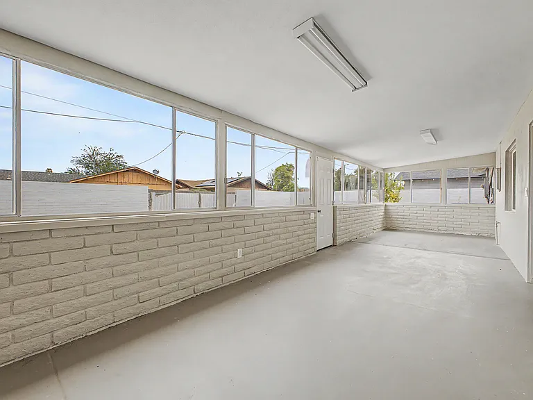 416 W Ivanhoe Pl — Photo 21