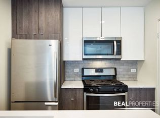 942 W Grace St #G202, Chicago, IL 60613