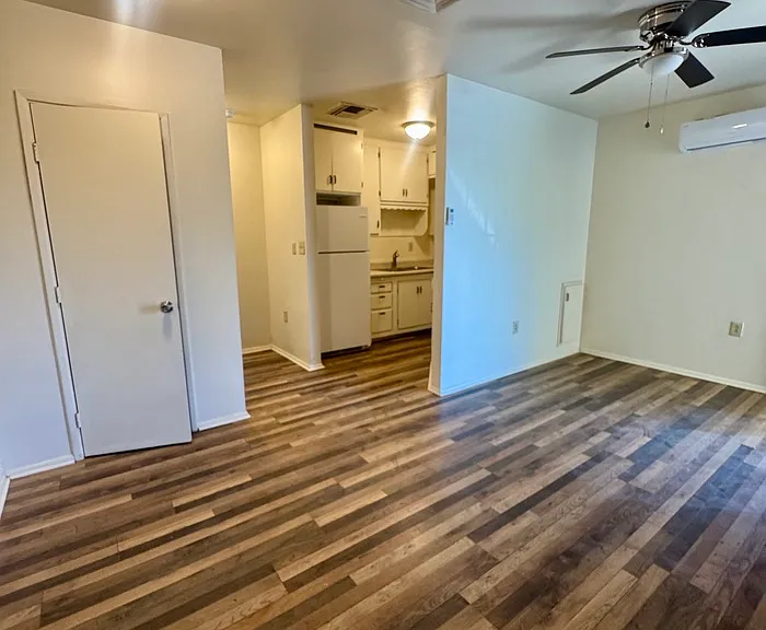 5250 E Bellevue St #D — Photo 4